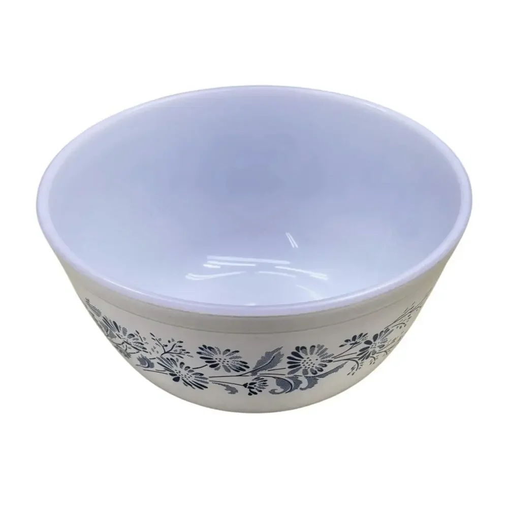 VTG Pyrex Colonial Mist Blue Daisy Opal Glass Navy Blue Floral 402 1.5Qt Bowl